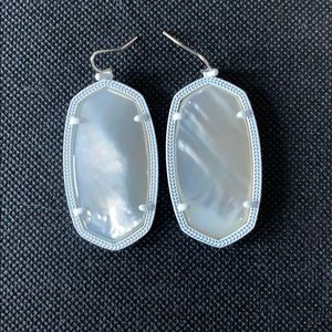 Kendra Scott Elle Earrings